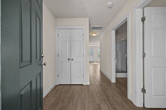 Building Photo - 103 River Stancil Dr