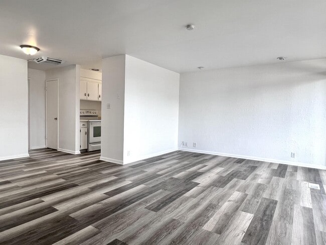 Building Photo - 4419 Rosehaven Ct