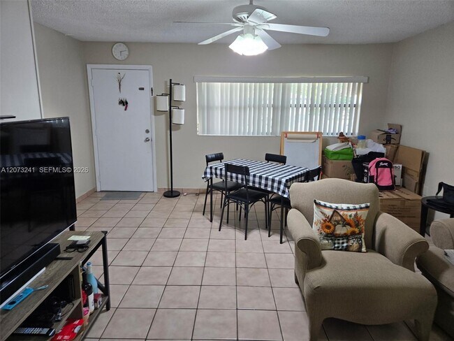 Foto del edificio - 13351 SW 17th Ln