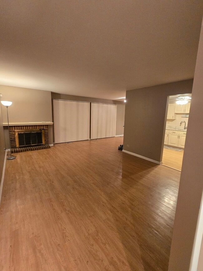 Foto del edificio - 314 Silverwood Ct