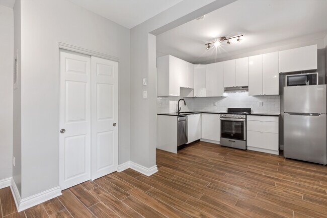 Photo du bâtiment - 139 Stewart St