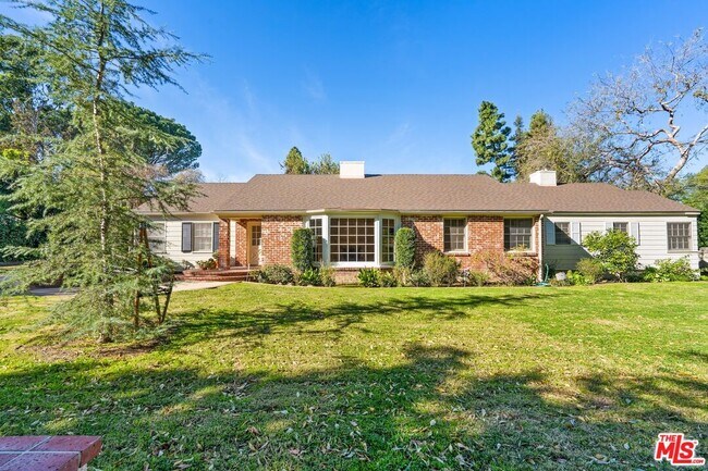 Foto del edificio - 17117 Weddington St