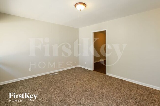 Foto del edificio - 7405 E 49th St
