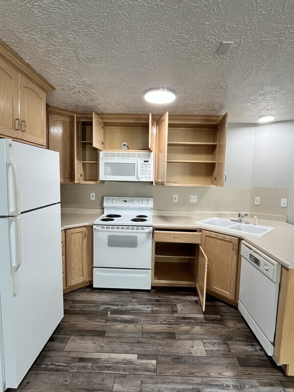 Foto del edificio - 4465 W 9980 N St