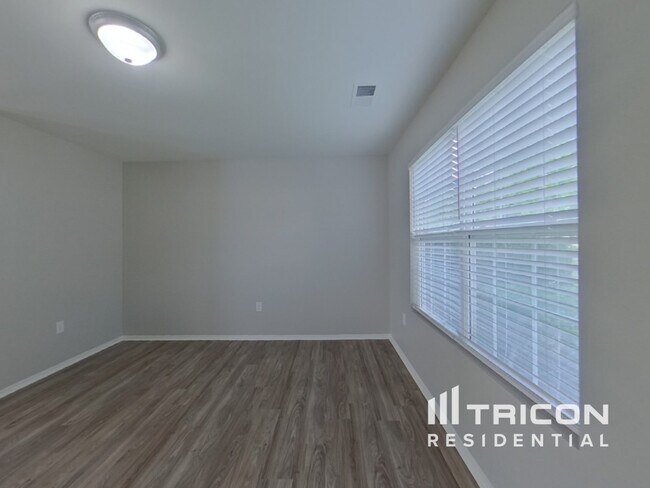 Foto del edificio - 12607 Dervish Ln