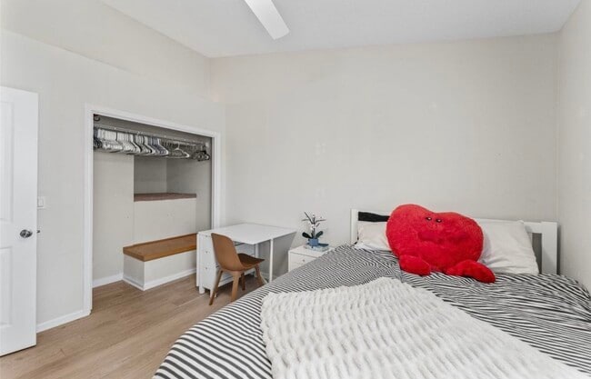 Foto del edificio - 3007 SW Sharmin Ln