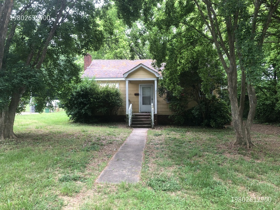 Primary Photo - 1121 Mona Dr
