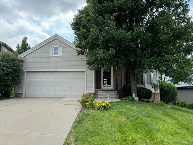 Building Photo - Elkhorn Home For Rent In Quiet Neighborhood