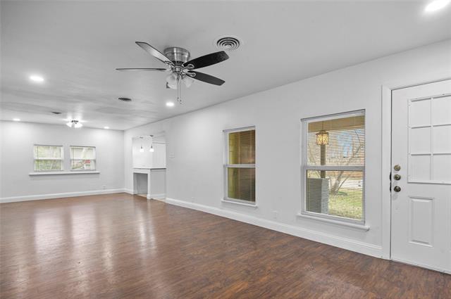 Foto del edificio - 3334 Modlin St