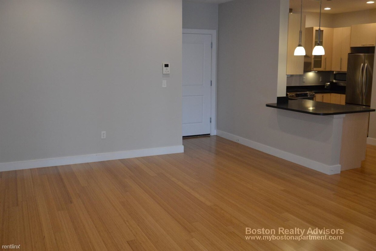 Foto principal - 152 Old Colony Ave