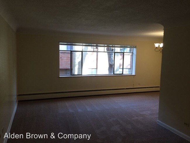 Building Photo - 1357 N Williams St