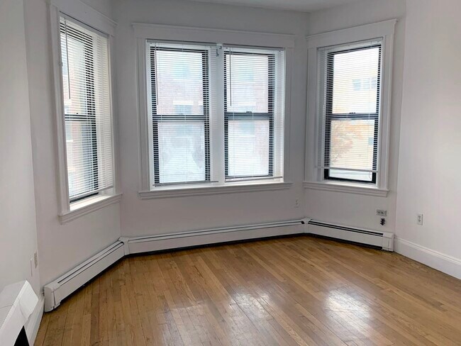 Foto del edificio - 451 Park Dr