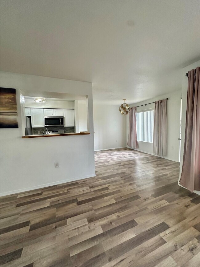 Foto del edificio - 2371 NW 33rd St