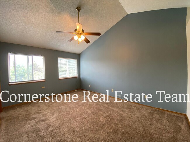 Building Photo - 5312 Luster Dr