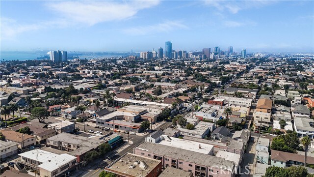 Foto del edificio - 1827 E 4th St