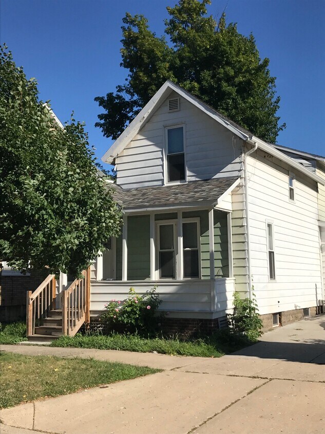 645 Sibley St NW, Grand Rapids, MI 49504 House Rental in Grand Rapids