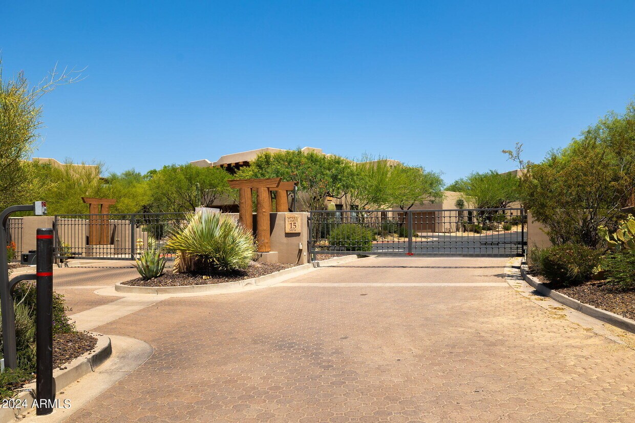 36601 Mule Train Rd Unit A5, Carefree, AZ 85377 Room for Rent in