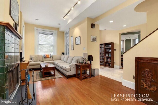 Building Photo - 1000 N Street NW-