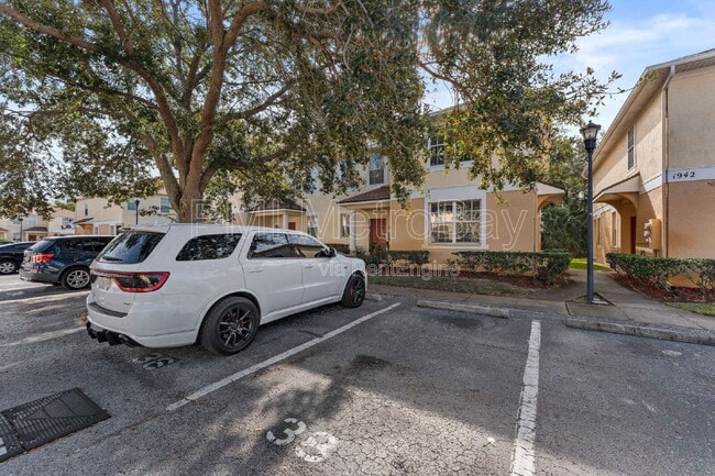 Foto del edificio - 1938 Fiesta Ridge Ct