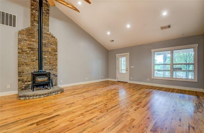 Foto del edificio - 4979 Snook Thompson Rd SE