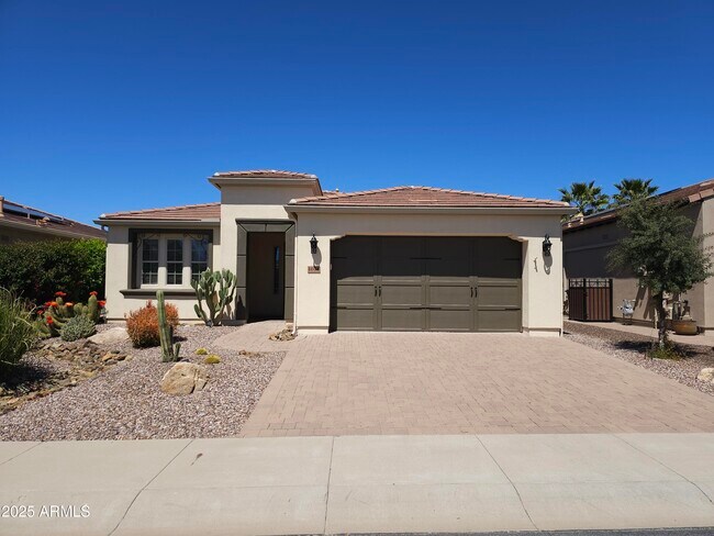 Building Photo - 1674 E Azafran Trail