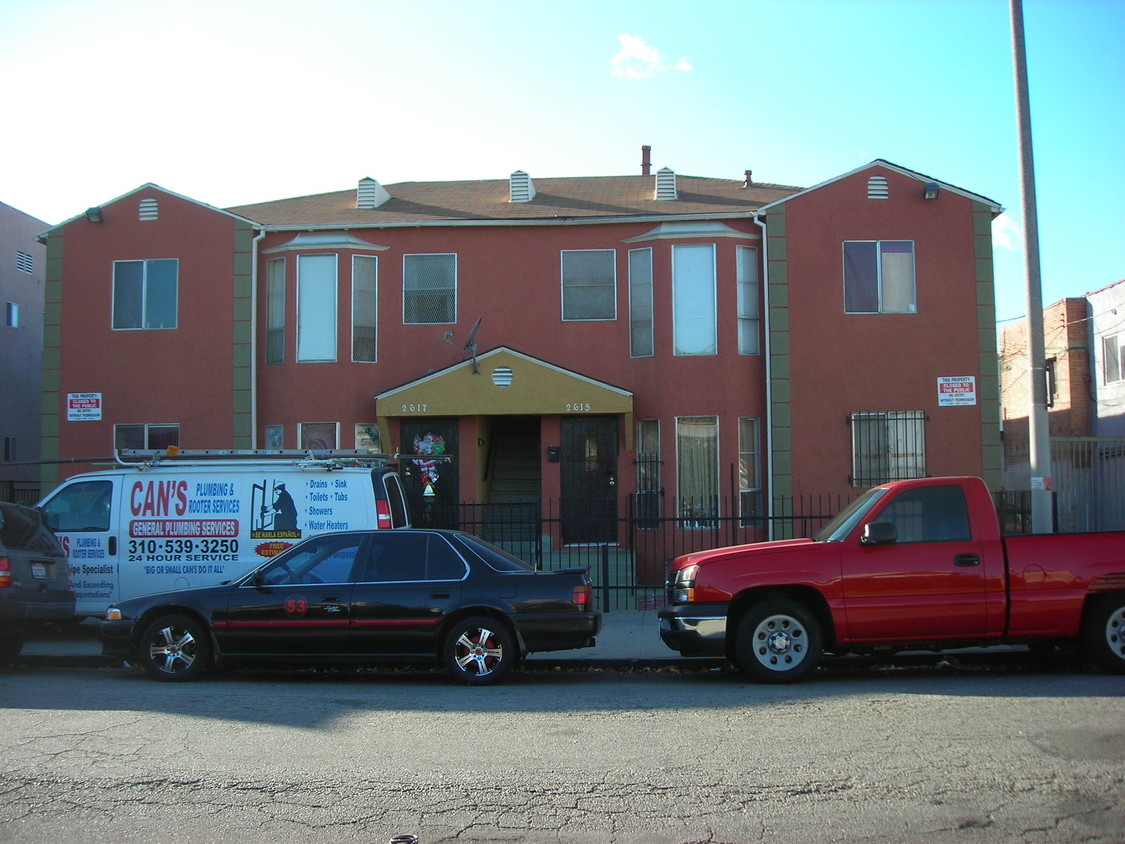 Primary Photo - 2615 West Blvd