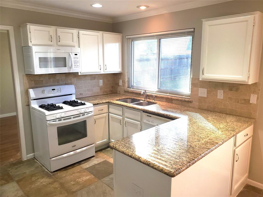 Primary Photo - 2111 Aberdeen Dr