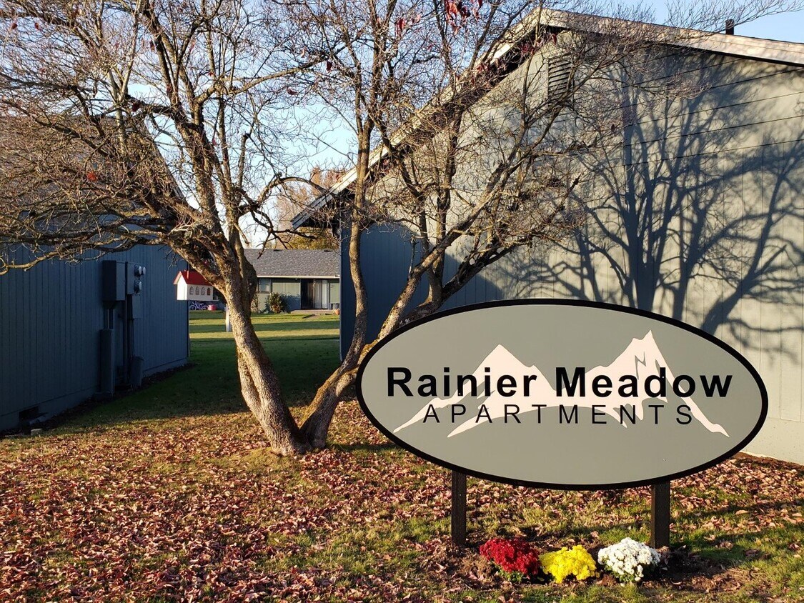 Rainier Meadow Apartments at 15881 64th St E Sumner, WA
