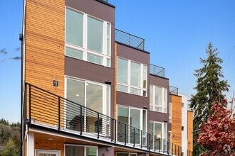 Building Photo - 5114 24th Ave NE