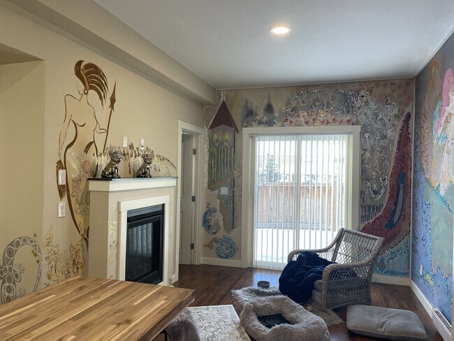 Photo du bâtiment - 10904-10102 102 Ave