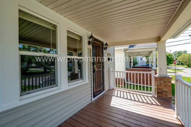 Building Photo - 3 Bed 1 Bath Home in West Toledo