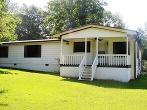 Building Photo - 56 Ivy St