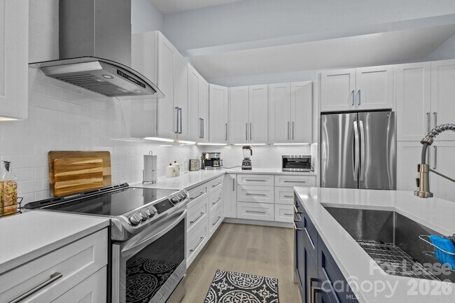 Foto del edificio - 8609 Cedarbrook Dr