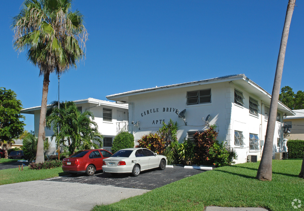 Primary Photo - Circle Drive Apartments