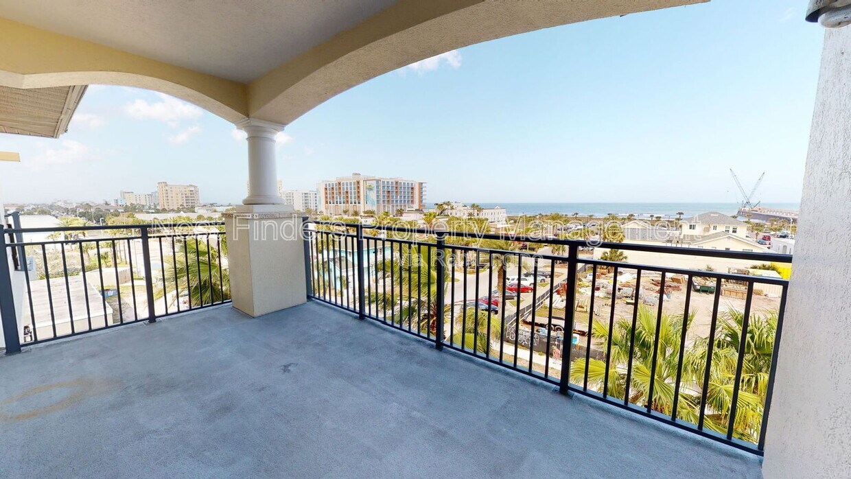 Foto principal - 525 3rd St N