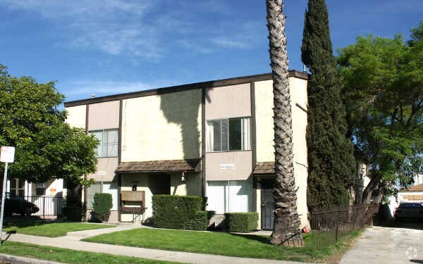 Foto del edificio - 11443 Emelita St
