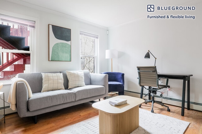 Building Photo - 288 Athens St