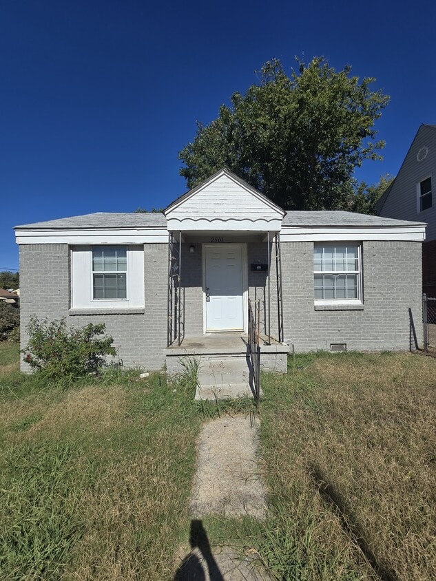 Foto principal - 2501 NE 16th St