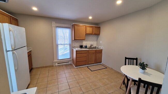 Foto del edificio - 125 Litchfield Ave SE