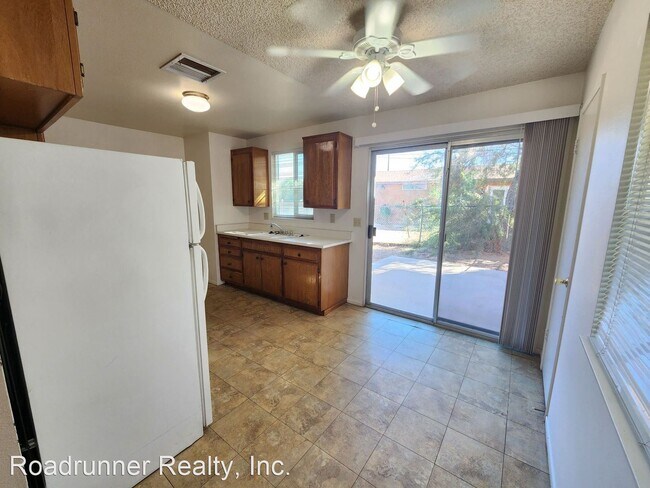 Building Photo - 2 br, 1 bath House - 6405 Athol Ave