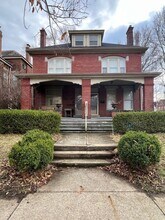 Building Photo - 991-993 Bryden Rd