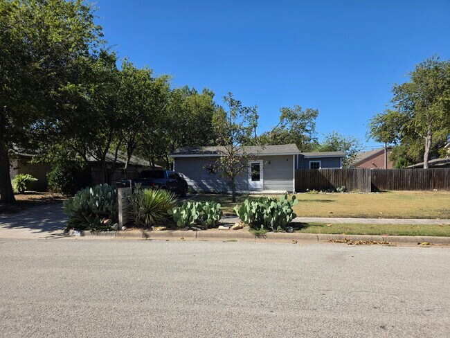 Foto del edificio - 204 San Angelo Ave