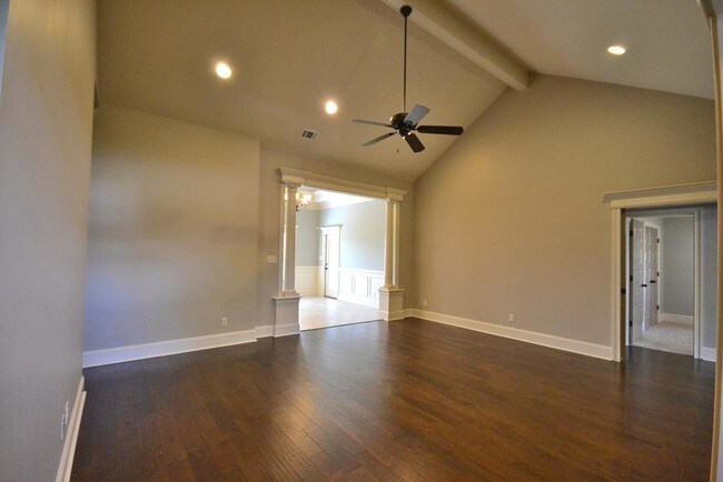 Building Photo - 4694 Rudy Way