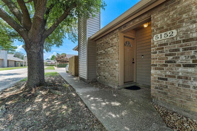 Building Photo - 5152 Blair Ln