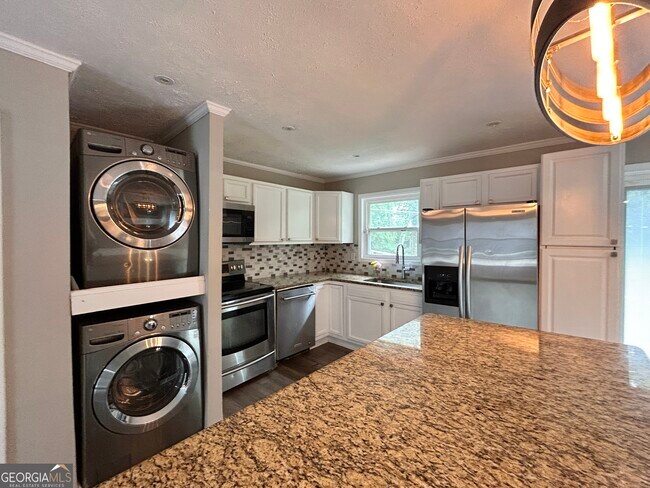 Foto del edificio - 3193 Abbeywood Dr