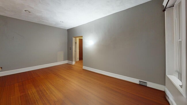 Building Photo - 35 Westbourne Terrace