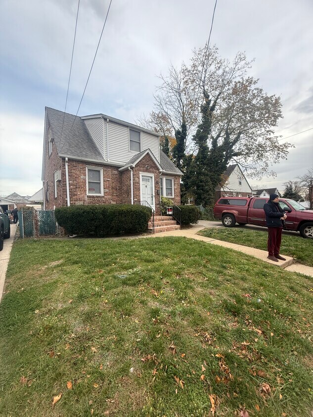 Foto principal - 101 N Waldinger St