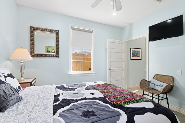 Building Photo - 1511 Church St