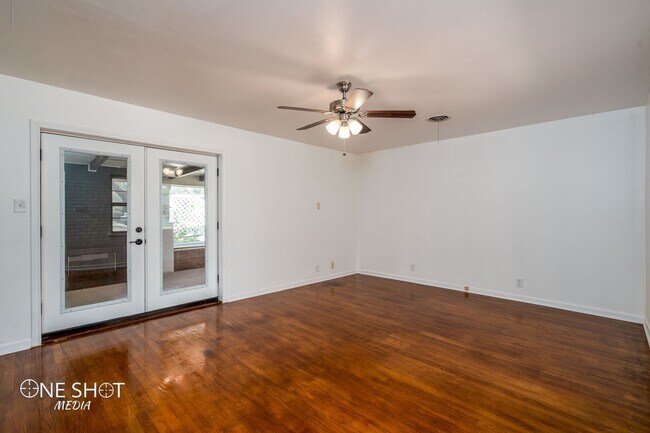 Foto del edificio - 1442 Beechwood Ln