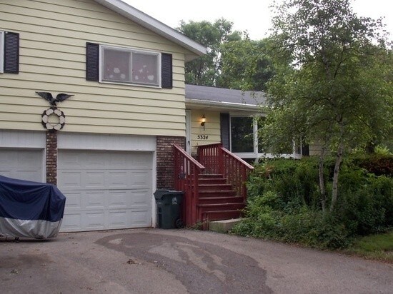Primary Photo - 5324 Milwaukee St